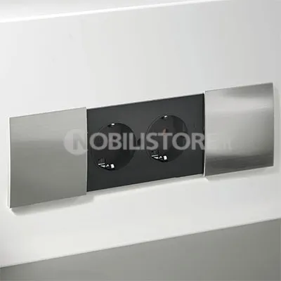 Multipresa Due con semi cover scorrevoli